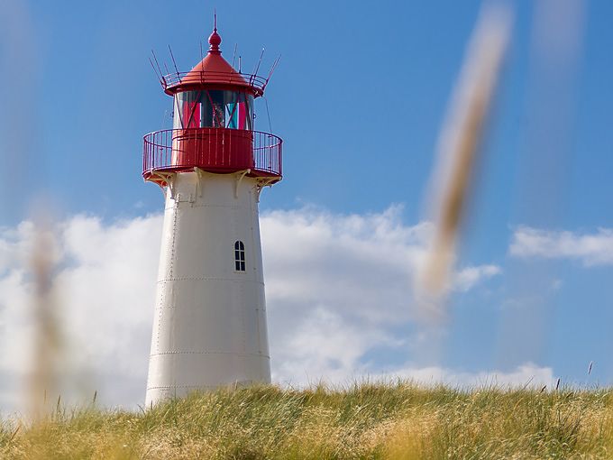Leuchturm mit blauem Himmel